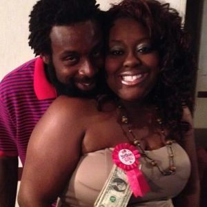 Meet your Posher, Mone